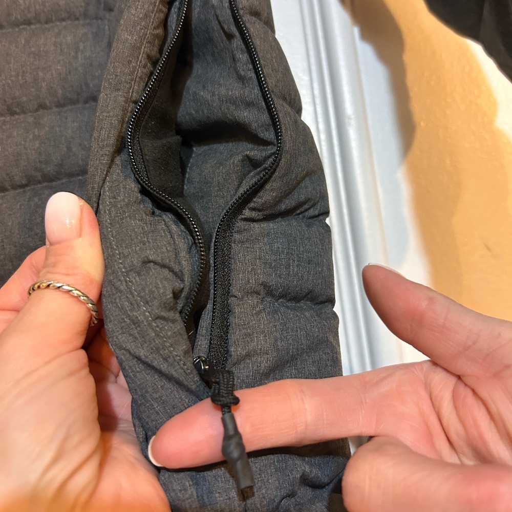 North Face Jacket Women Size X Small 550 fill.